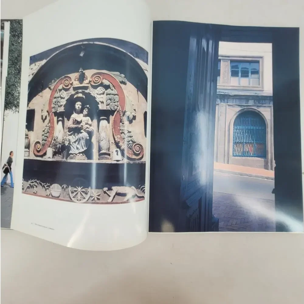 Quito Arquitectura De La Memoria Hardcover Architecture‎ Book Thoughtful